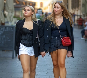 欧美街拍摩登美女图片